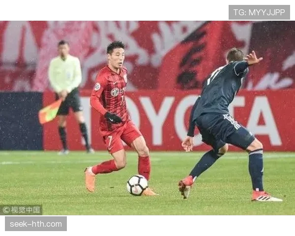 胡尔克本赛季远射更准、撕裂防线能力更强,表现为何全面升级? 胡尔克本赛季远射更准、撕裂防线能力更强,表现为何全面升级?